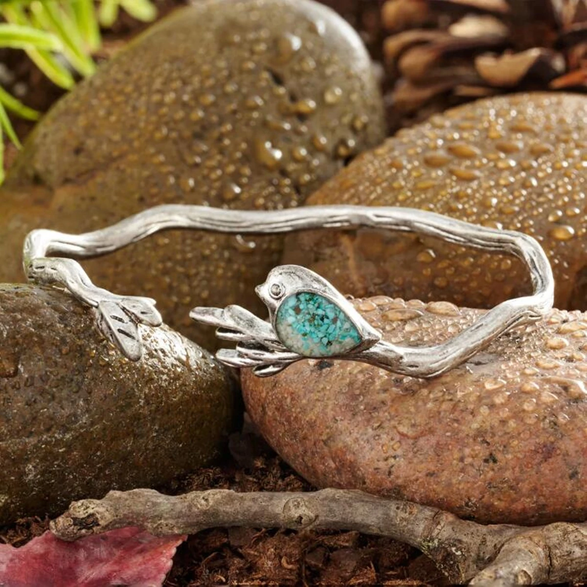 Vintage Birdie Bracelet Bella