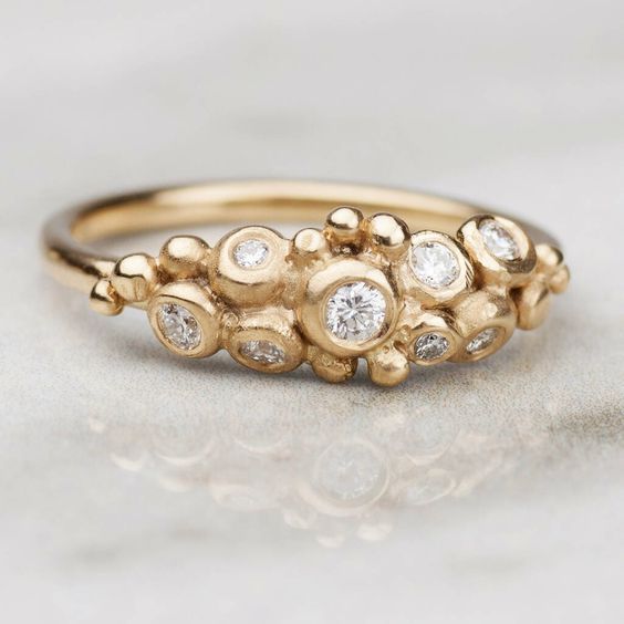 Vintage Inlaid White Crystal Gold Ring