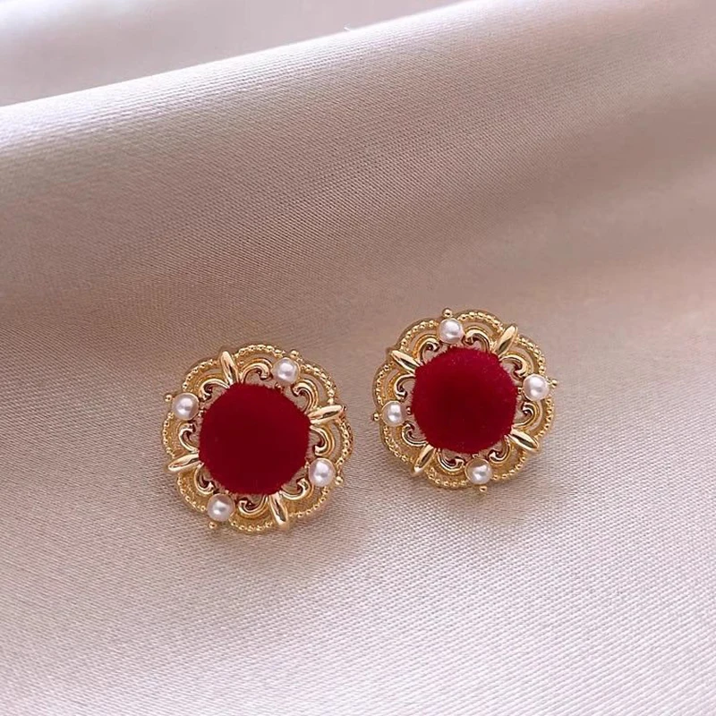 Elegant Red Gold Rounded Earrings