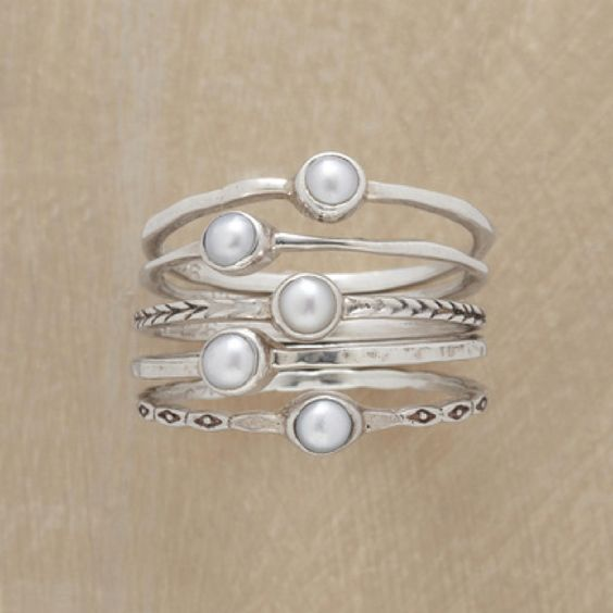 Vintage Inlaid Pearls Layered Silver Ring