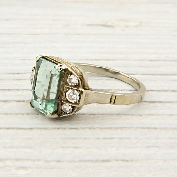 Vintage Green Inlaid Glass Ring