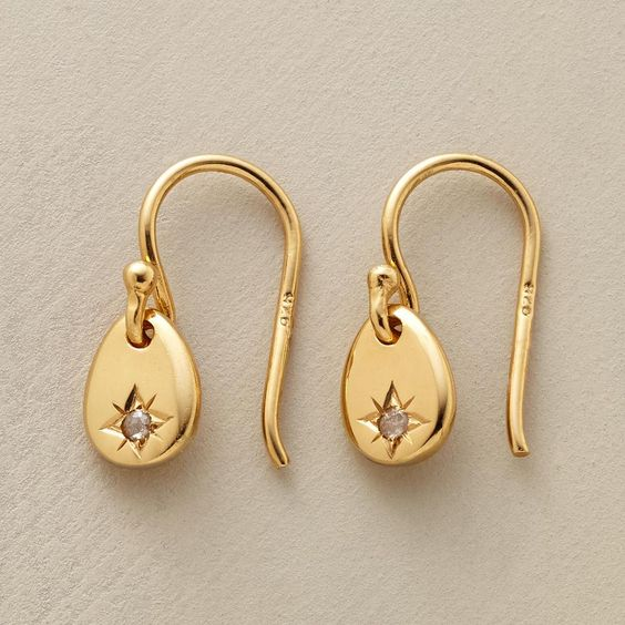 Vintage Gold Star Drop Earrings