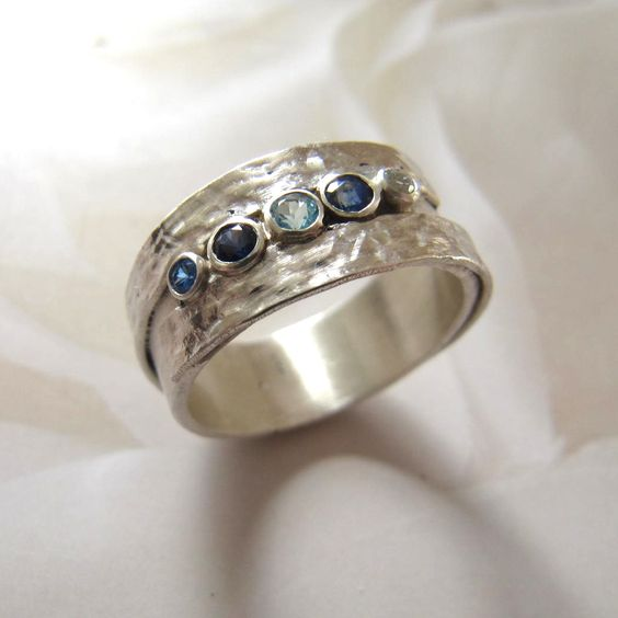 Vintage Silver Inlaid Blue Stones Ring