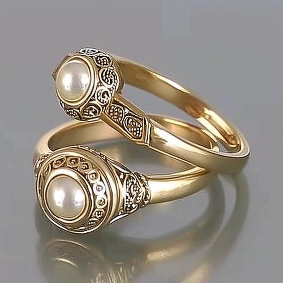 Vintage Inlaid Pearl Gold Ring Set