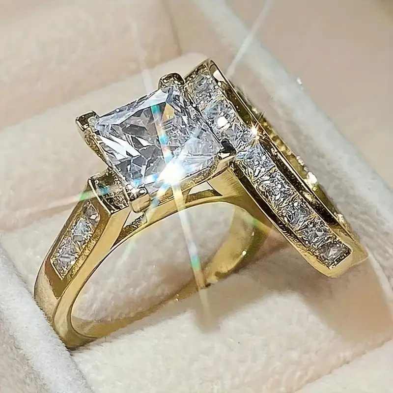 Vintage Gold Zirconia Ring Pack