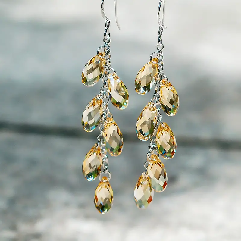 Vintage Dangling Crystals Earrings