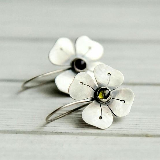 Vintage Zirconia Silver Flower Earrings