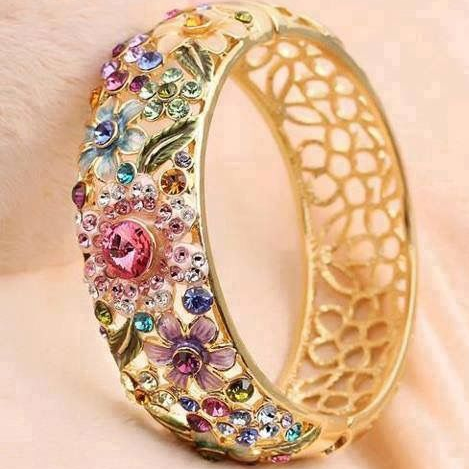 Vintage Golden Colorful Crystal Hollow Ring