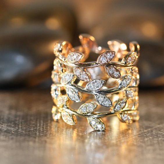 Vintage Bright Leaf Gold Ring