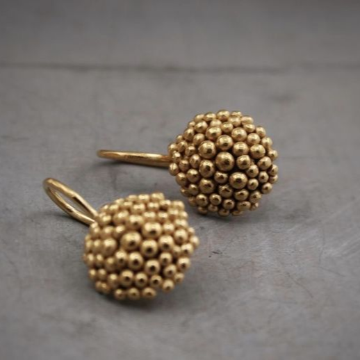 Vintage Golden Pearl Rounded Earrings