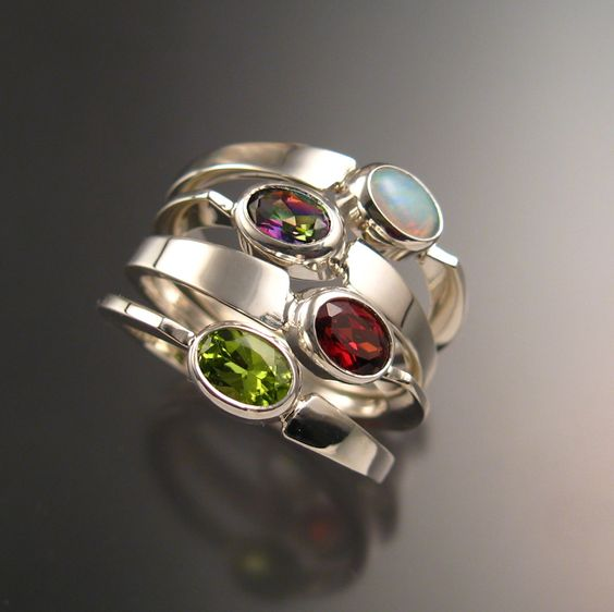 Vintage Colorful Crystals Silvered Ring