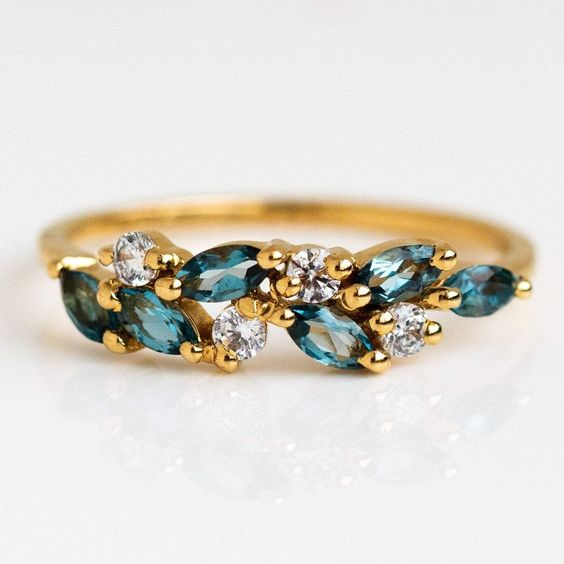 Vintage Blue Zirconia Glass Gold Ring