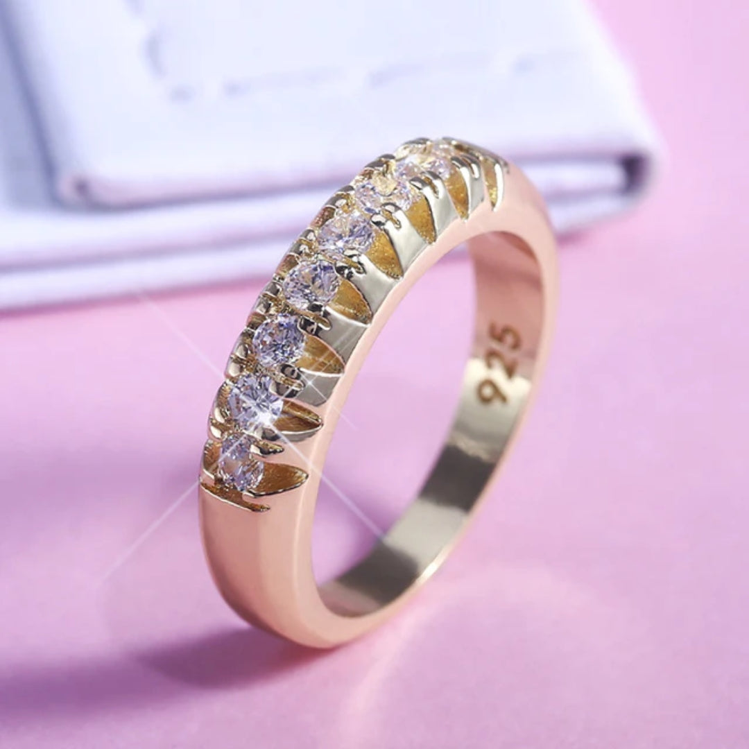 Elegant Zirconia Ring