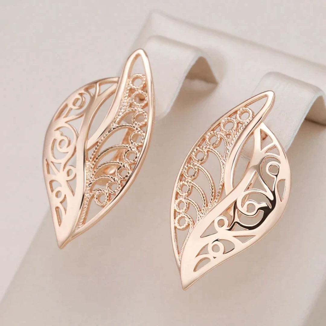 Elegant Ivy Golden Earrings