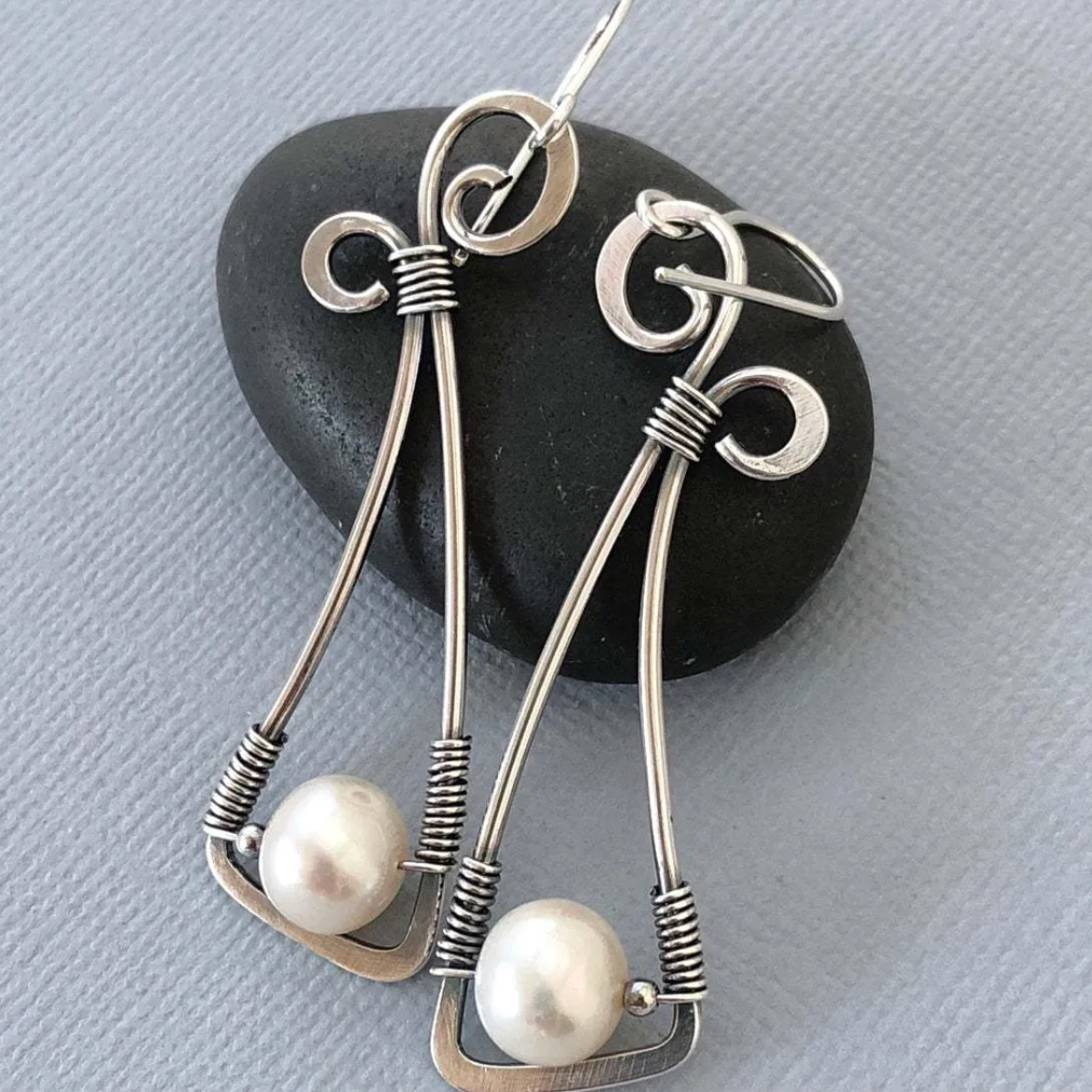 Vintage Dangling Pearl Silver Earrings