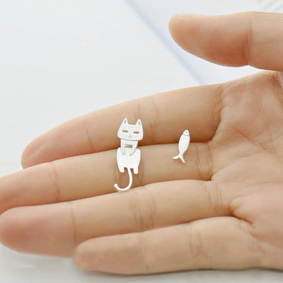 Silver Climbing Kitty Earring