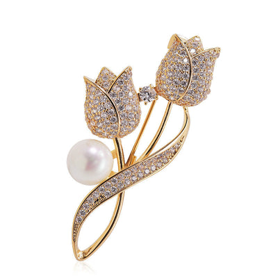 Tulip Brooch with Shiny Tulip Pearl in Gold and Silver