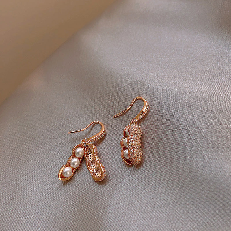 Pearl Chrysalis Earrings in Gold