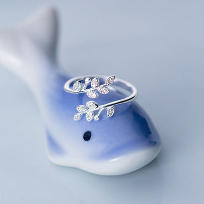 Adjustable Leaf Ring with Zirconia