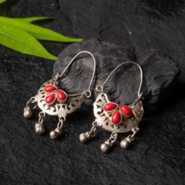 Vintage Red Stone Earrings