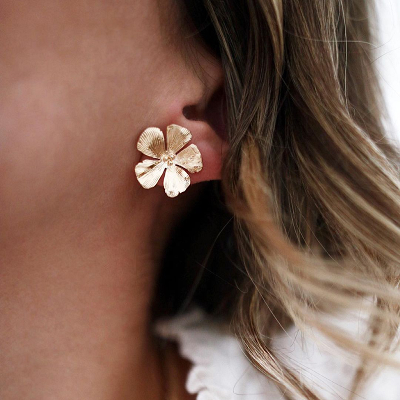 Vintage Golden Flower Earrings