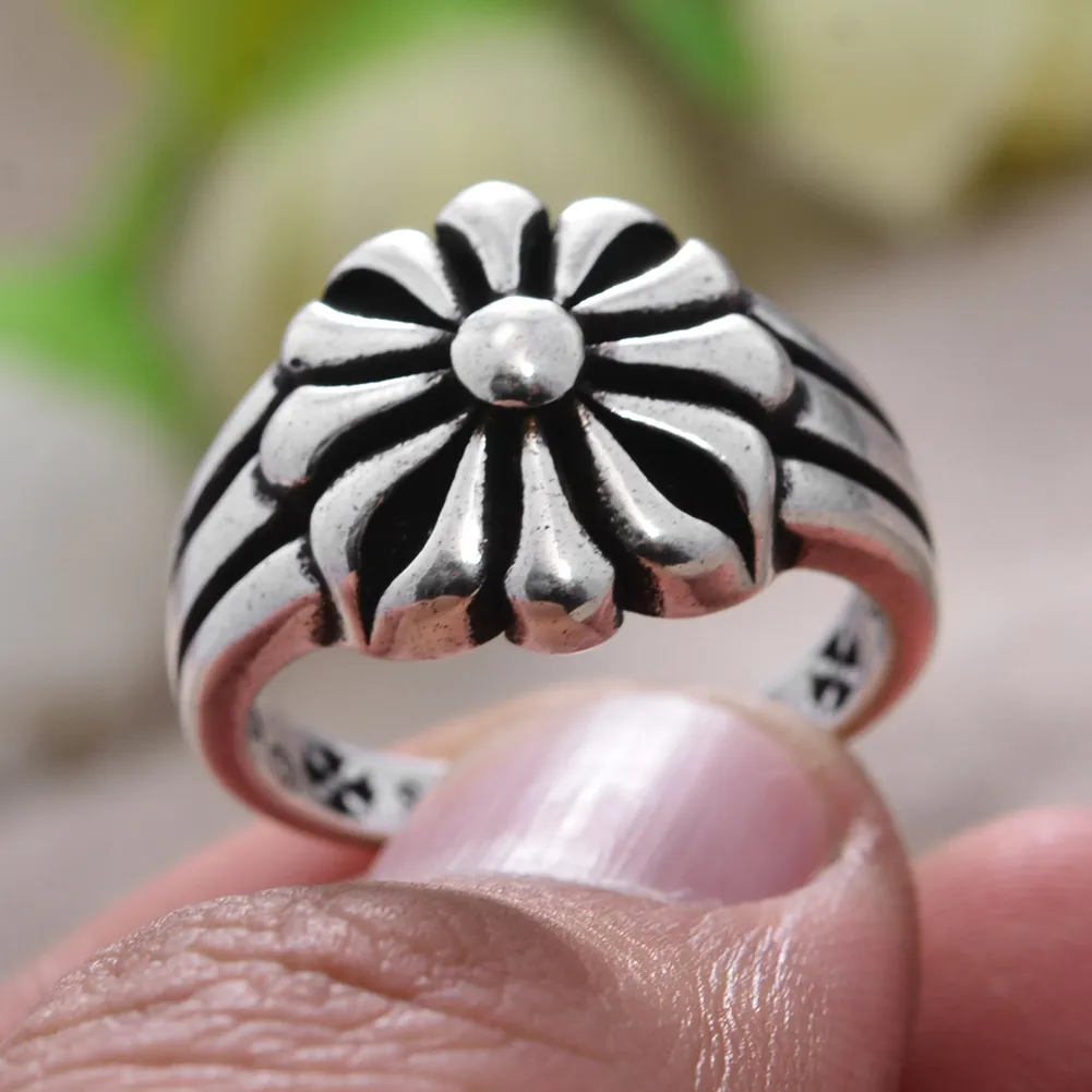 Vintage Silver Flower Ring