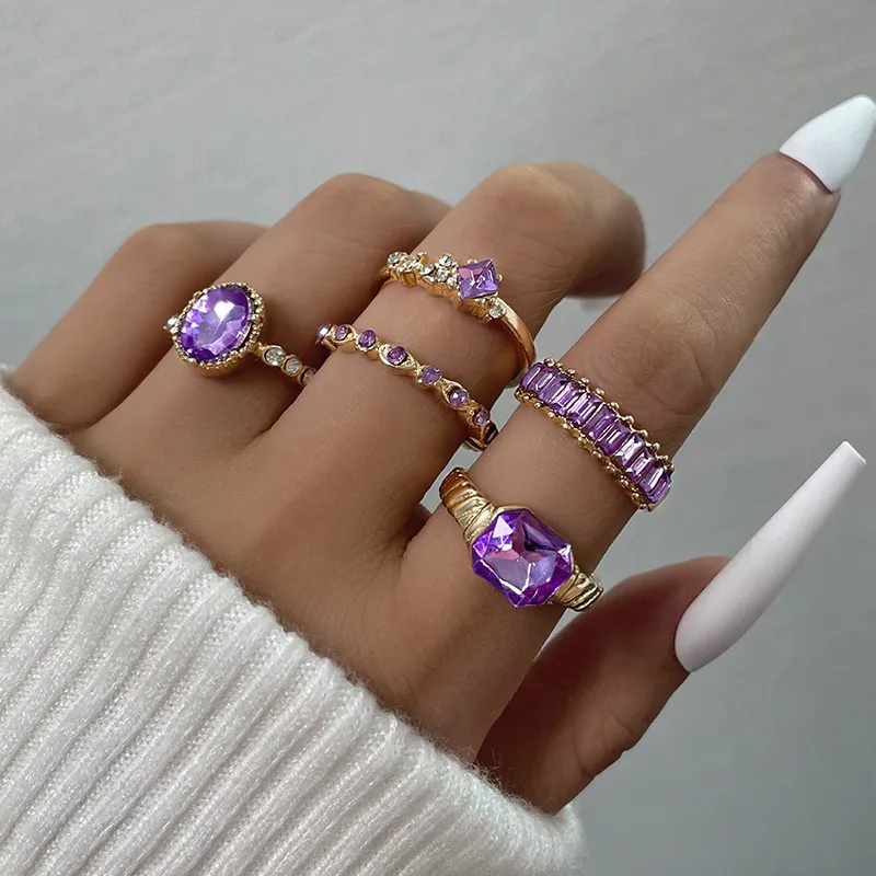 Elegant Purple Zirconia Ring Set