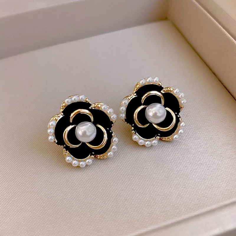 Black Lotus Pearl Earrings