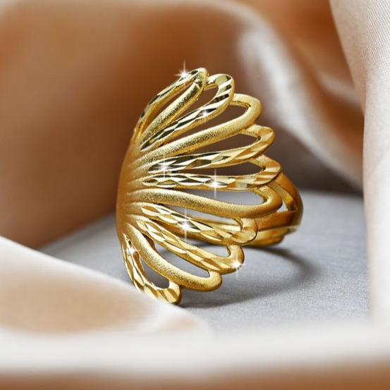 Elegant Golden Bright Ring