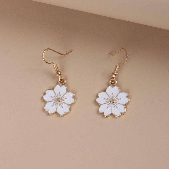 Elegant White Blossom Golden Earrings