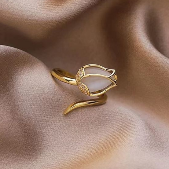 Elegant Tulip Ring