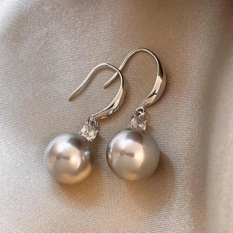 Elegant Inlaid Zirconia Pearl Earrings