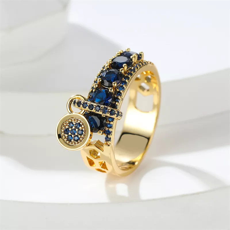 Elegant Inlaid Blue Zirconia Golden Ring