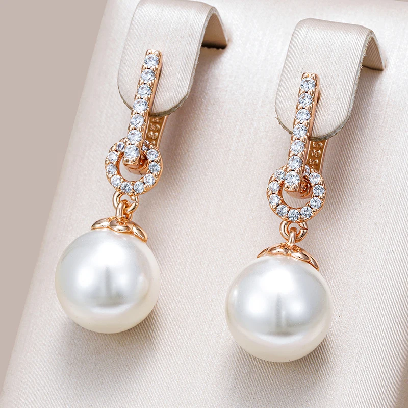 Elegant Bright Dangling Pearl Earrings