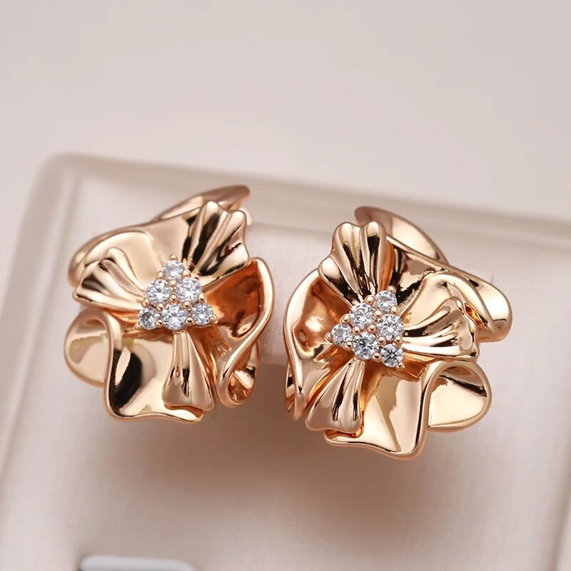 Elegant Gold Flower Bright Earrings