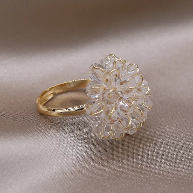 Elegant White Flower Ring