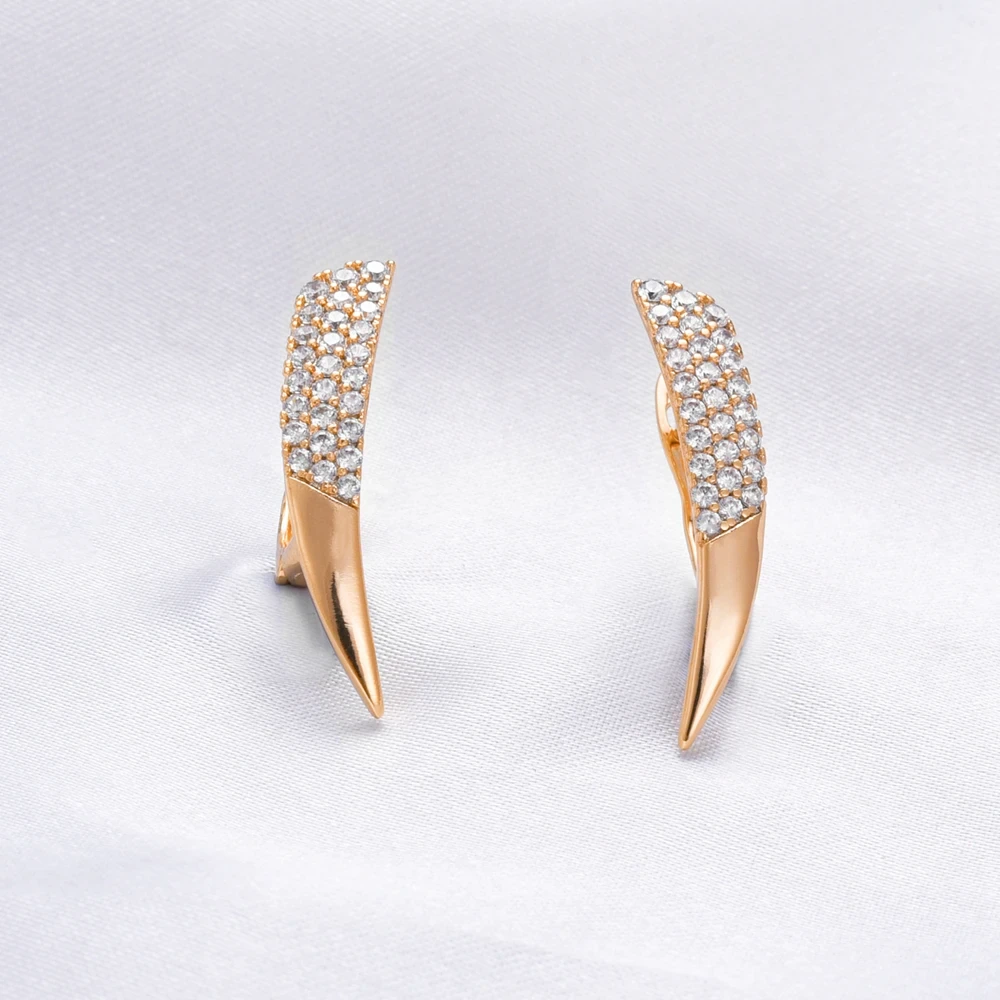 Elegant Bright Pointed Earrings