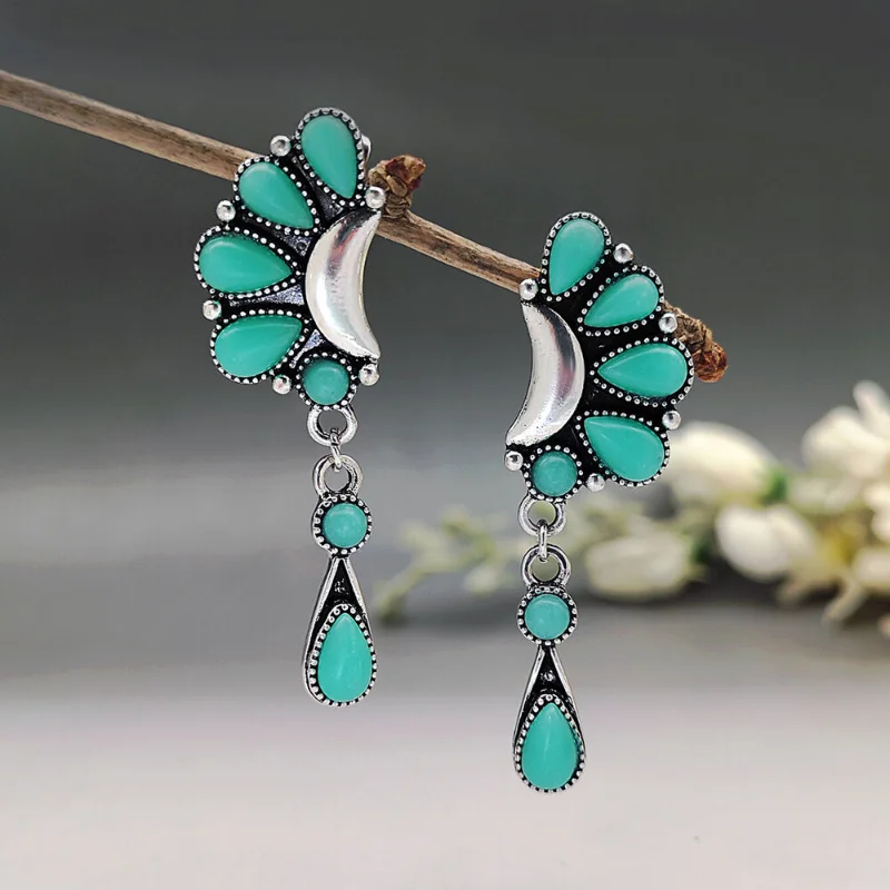 Vintage Turquoise Dangling Stone Earrings