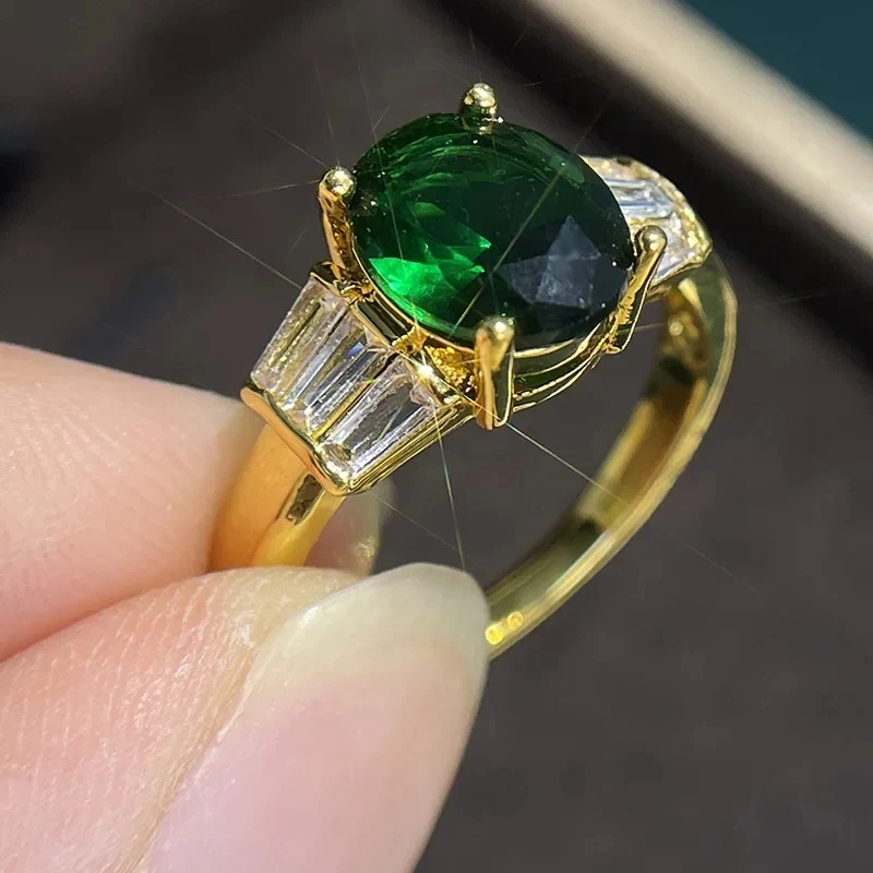 Vintage Green Zirconia Gold Ring